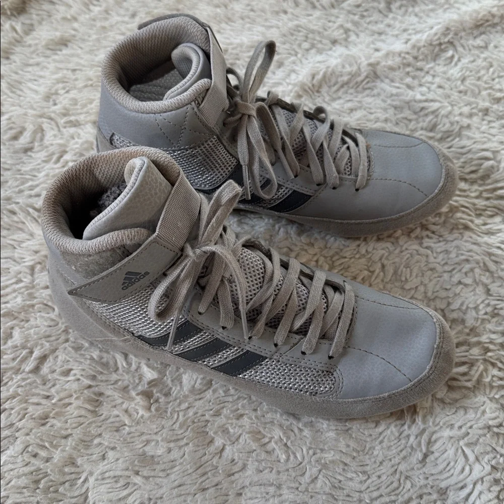Adidas HVC 2 wrestling shoes in size 5.5